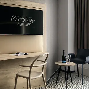 4* Ξενοδοχείο Astoria